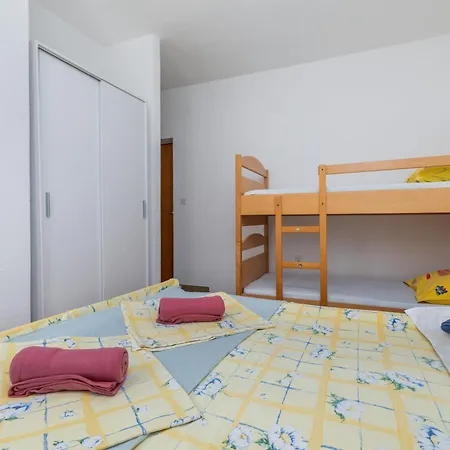 And With Parking Space Podgora, Makarska - 23916 Guest house 3*