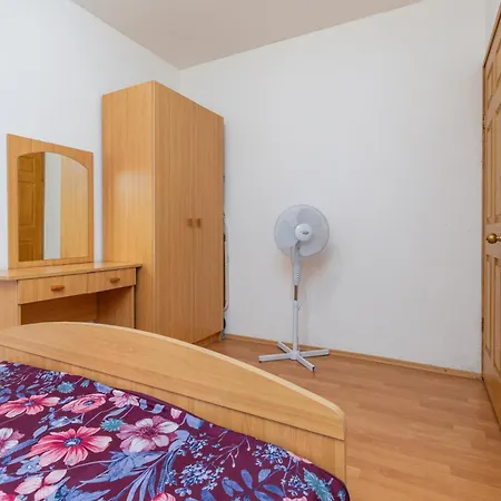 Πανσιόν And With Parking Space Podgora, Makarska - 23916