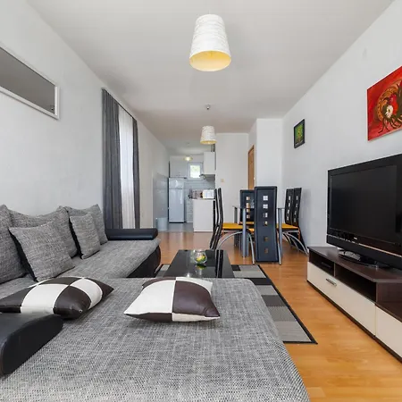 And With Parking Space Podgora, Makarska - 23916 Guest house 3*