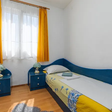 And With Parking Space Podgora, Makarska - 23916 Guest house