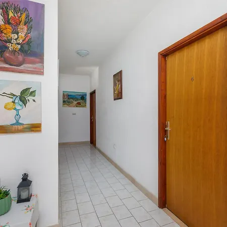 And With Parking Space Podgora, Makarska - 23916 Guest house